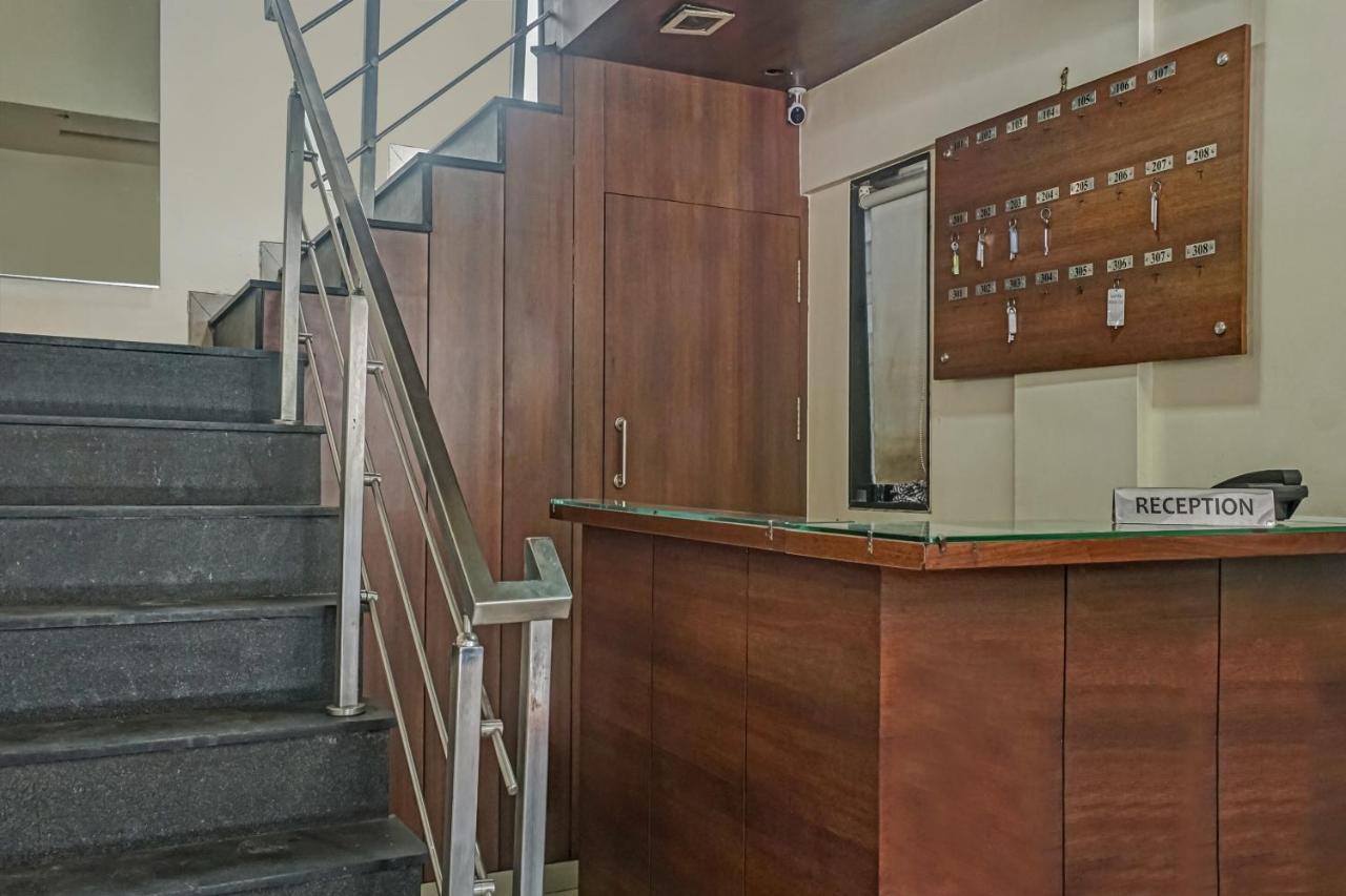 Oyo Flagship 75444 Hotel Kinara Lodging & Boarding Mangvadi Esterno foto